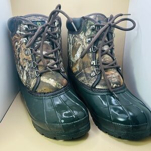 Magellan Youth Boys Size 5 Camo, Winter, Water, Duck Boots